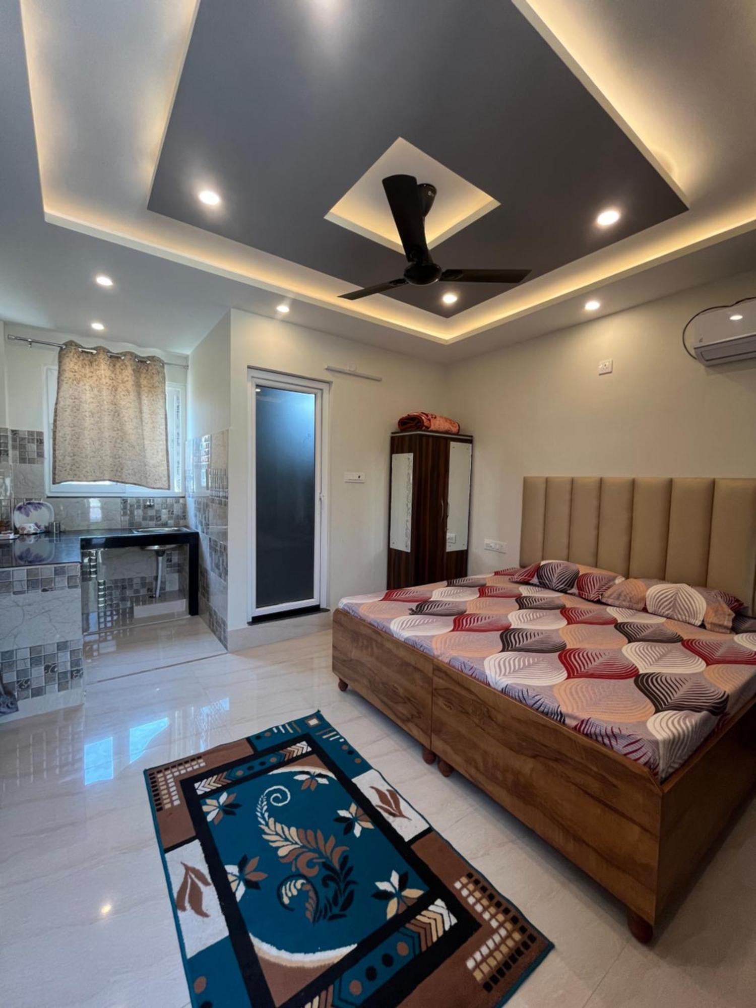 Anjali Home Stay Rishīkesh Esterno foto