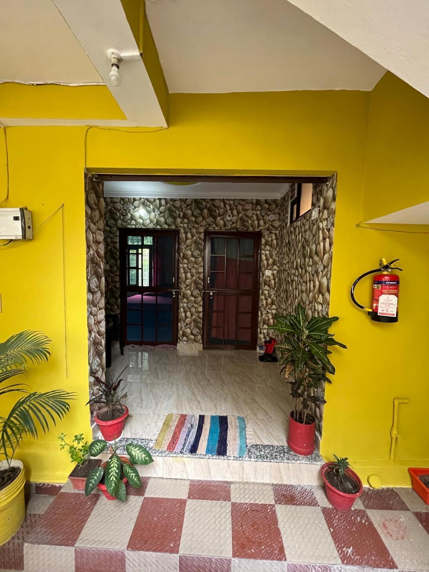 Anjali Home Stay Rishīkesh Esterno foto